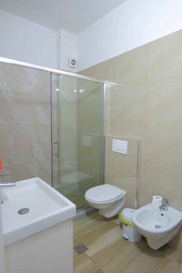 Kidi Apartments Sarandë Buitenkant foto