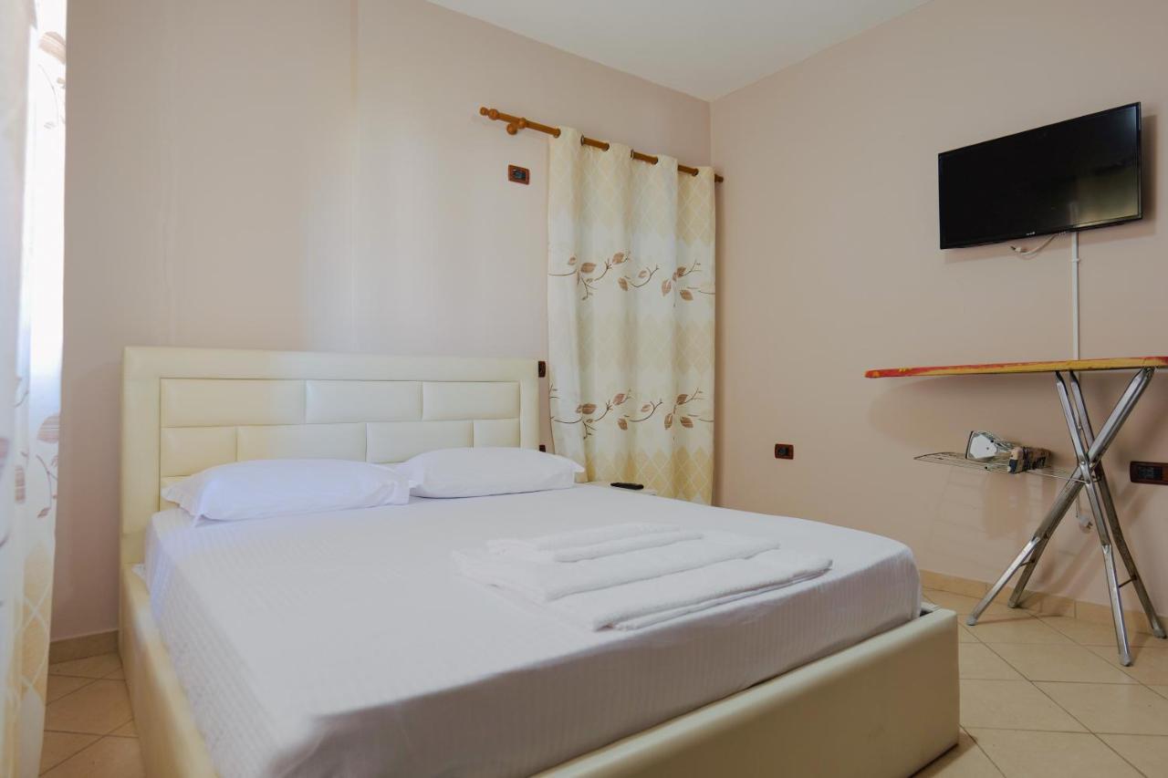 Kidi Apartments Sarandë Buitenkant foto